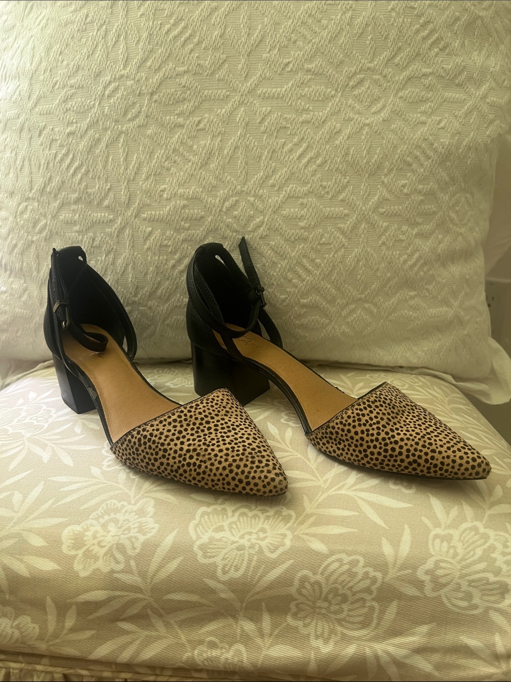 Crown Vintage Pointed Cheetah Print Ankle Strap Block Heels - Black & Tan